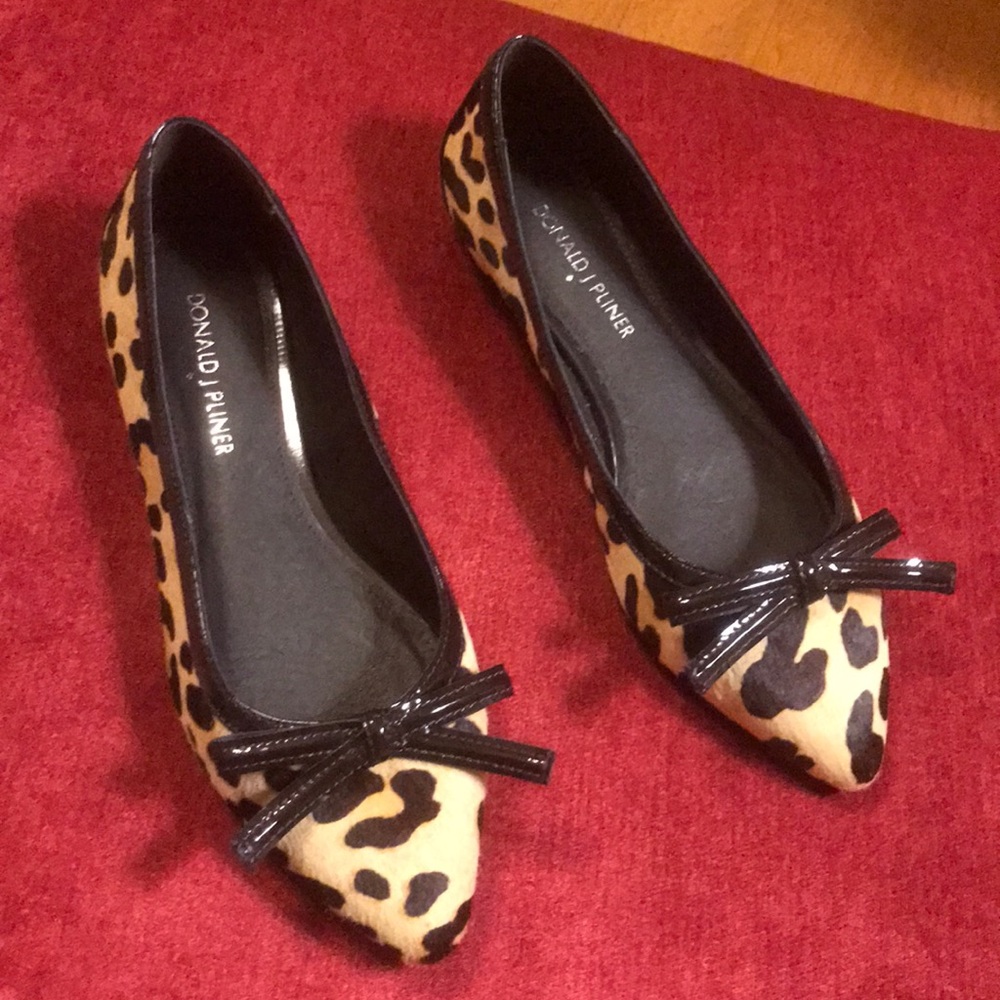 Donald Pliner Leopard Calf Hair flats